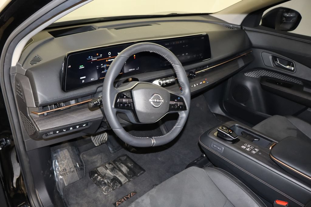Used 2023 Nissan Ariya FWD image 27