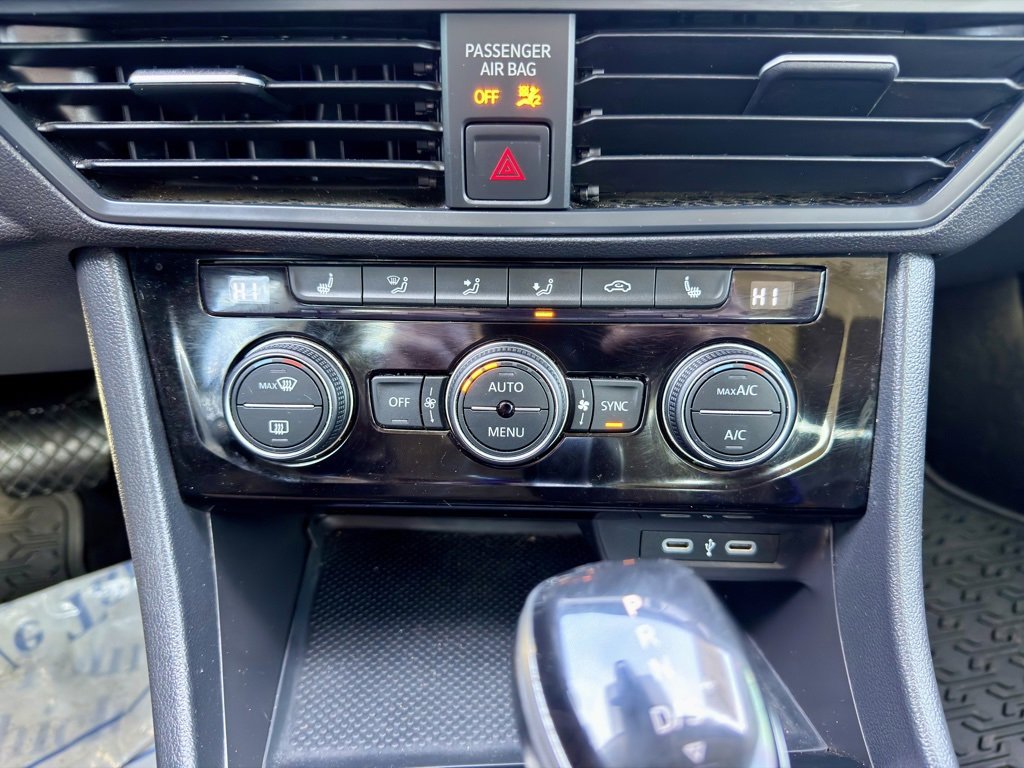 Used 2023 Volkswagen Jetta SE image 21