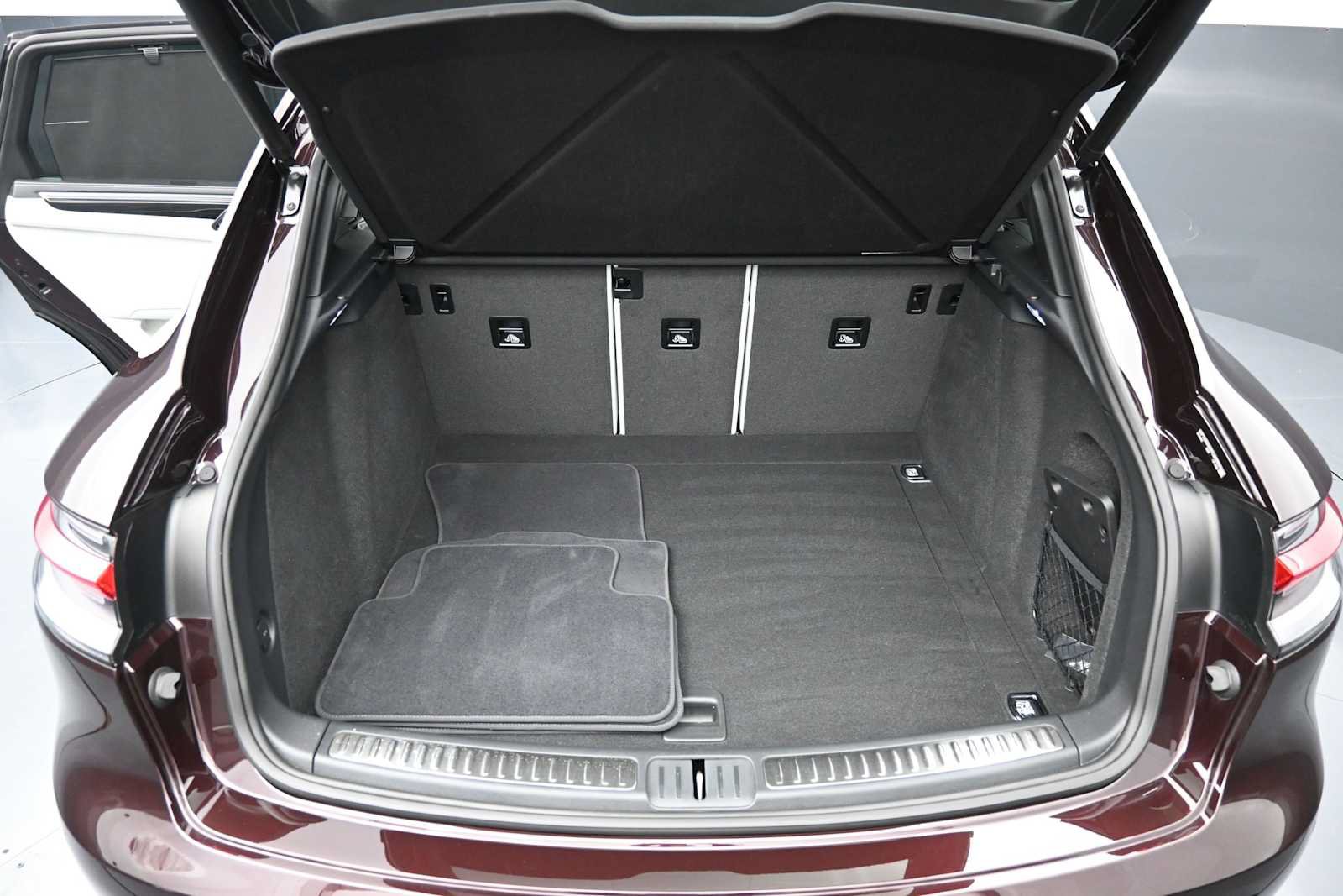 New 2026 Porsche Macan S AWD/4WD image 20
