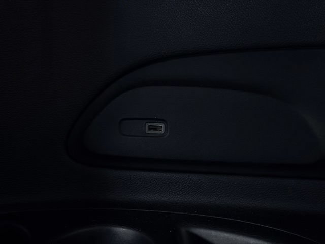 Used 2025 Chrysler Pacifica Limited FWD image 26