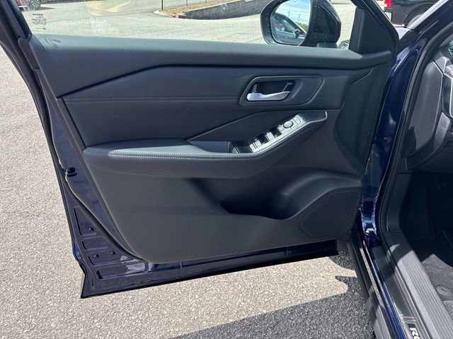 New 2026 Nissan Rogue SV AWD/4WD image 23