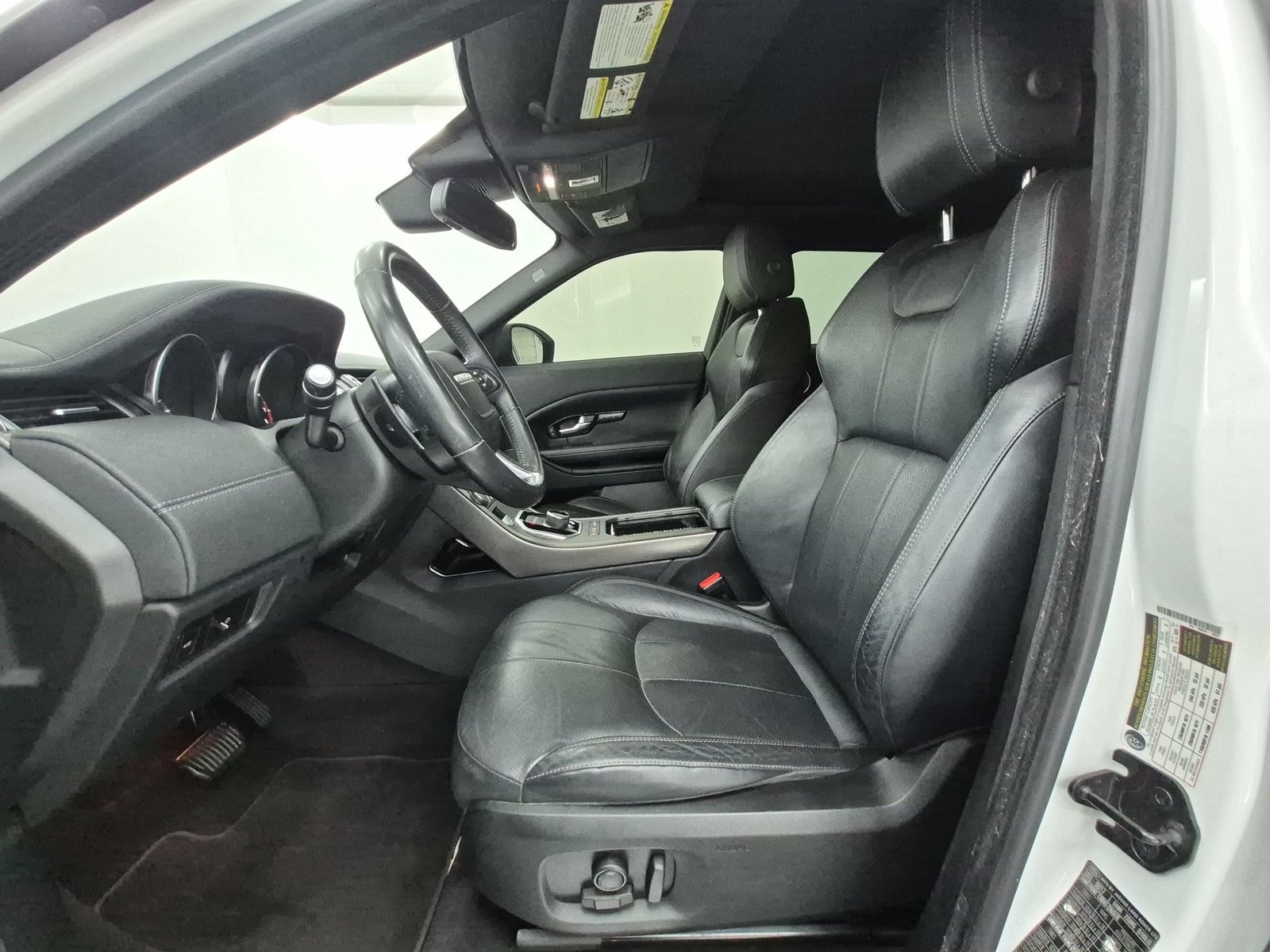 Used 2018 Land Rover Range Rover Evoque SE AWD/4WD image 5