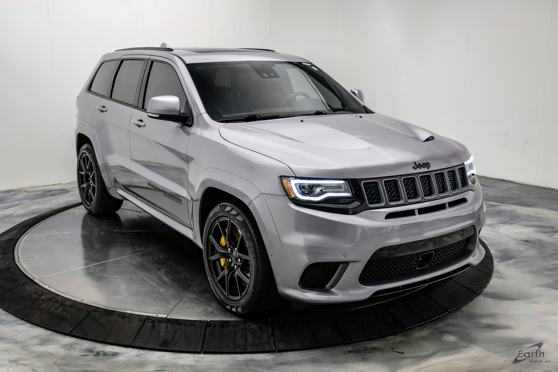 Used 2018 Jeep Grand Cherokee Trackhawk image 24