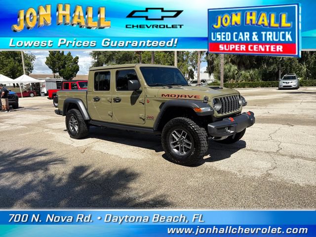 Used 2025 Jeep Gladiator Mojave w/ Convenience Group AWD/4WD image 17