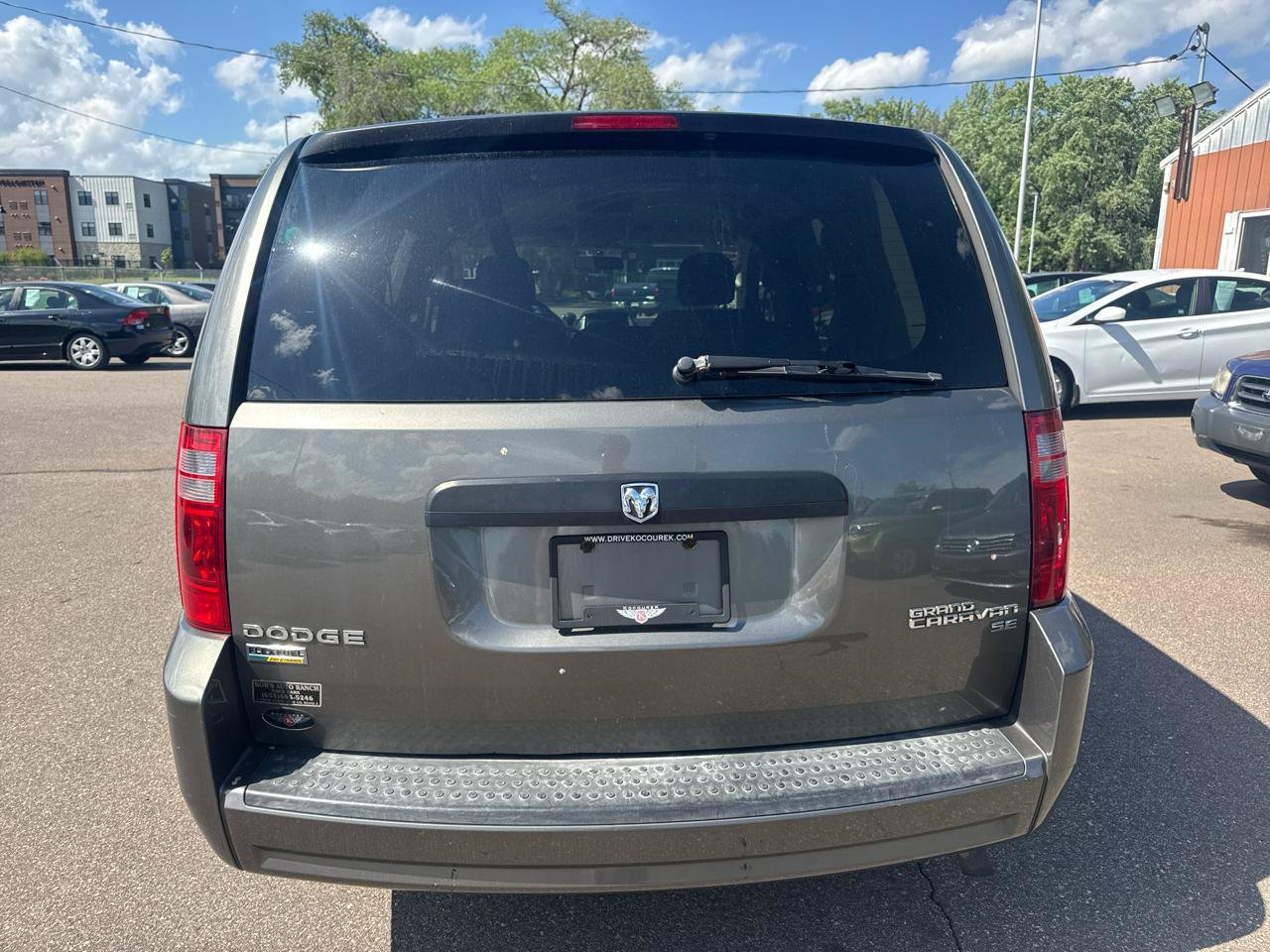Used 2010 Dodge Grand Caravan SE FWD image 6