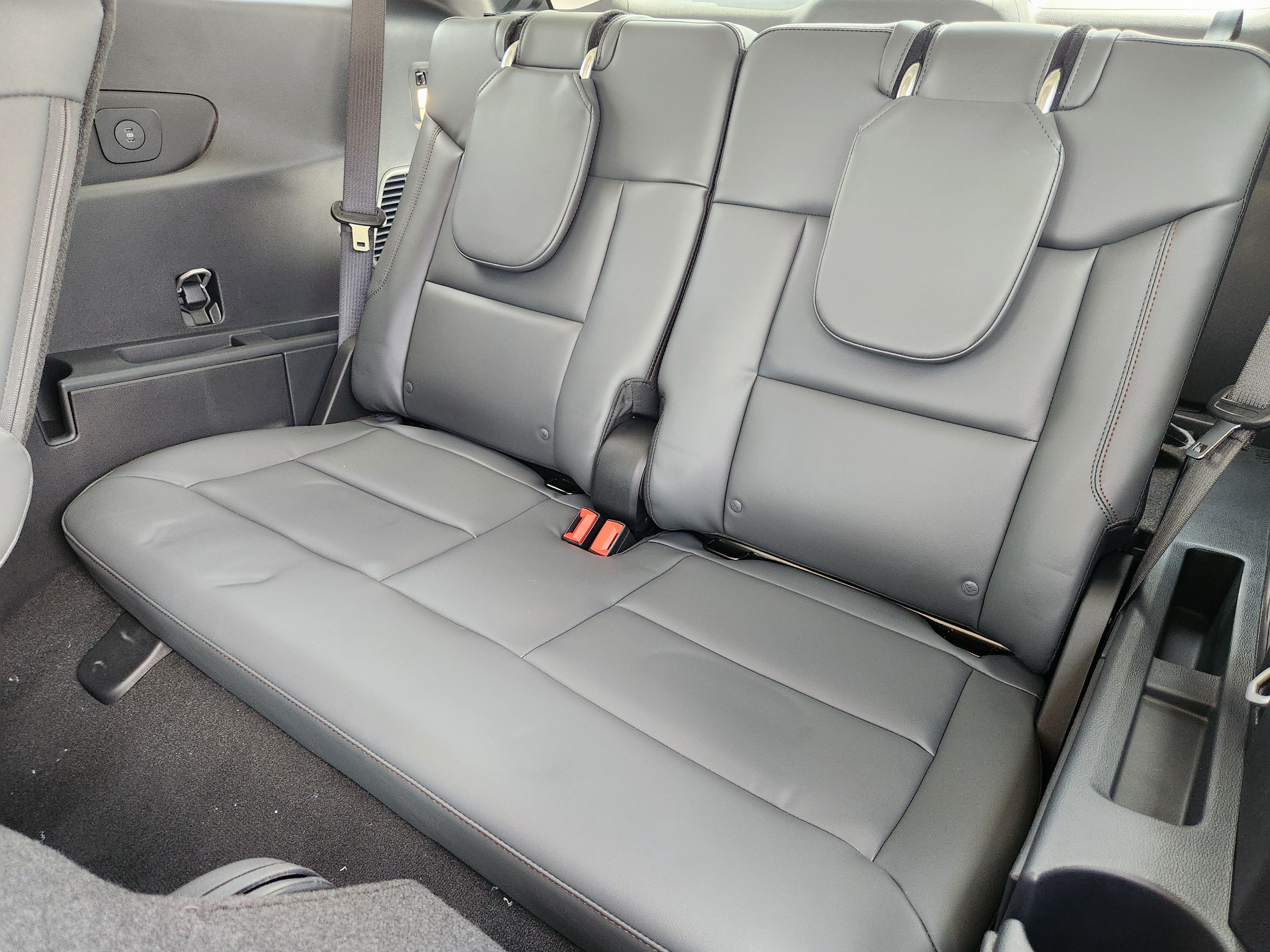 New 2026 Ford Explorer Active w/ Active Comfort Package RWD image 19
