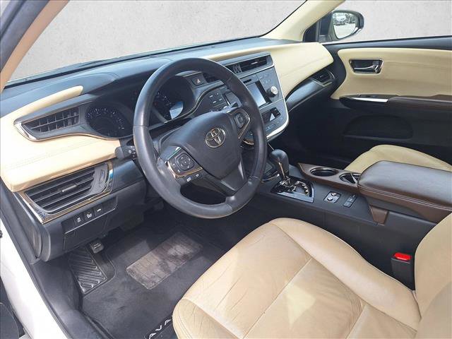 Used 2016 Toyota Avalon Touring w/ Preferred Accessory Package FWD image 10