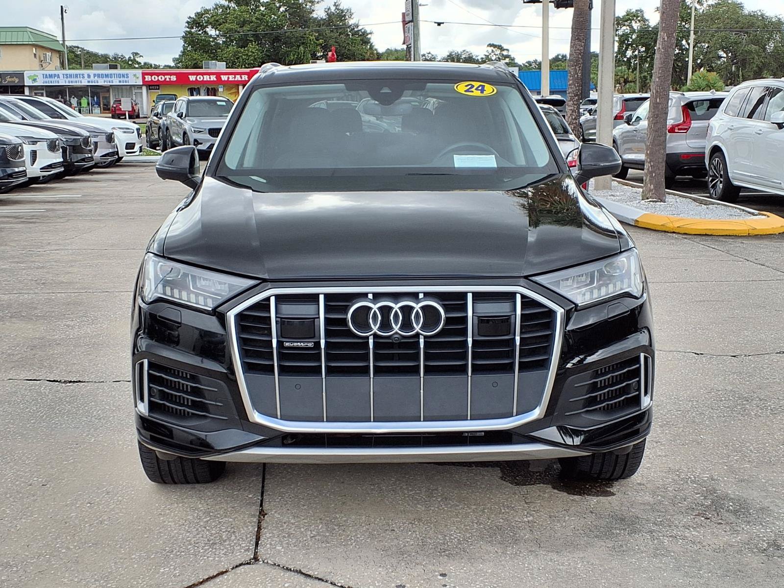 Used 2024 Audi Q7 3.0T Premium Plus AWD/4WD image 2