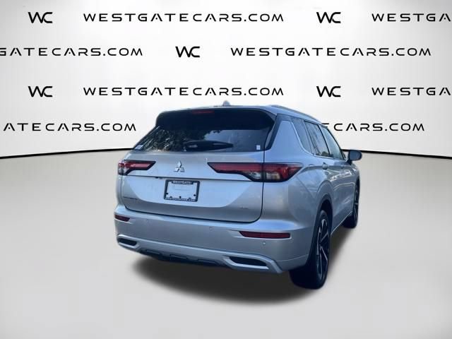Used 2024 Mitsubishi Outlander SEL FWD image 13
