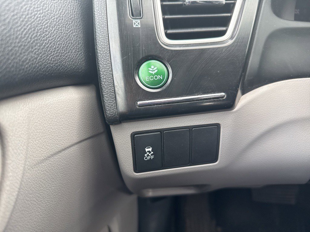 Used 2013 Honda Civic LX image 16