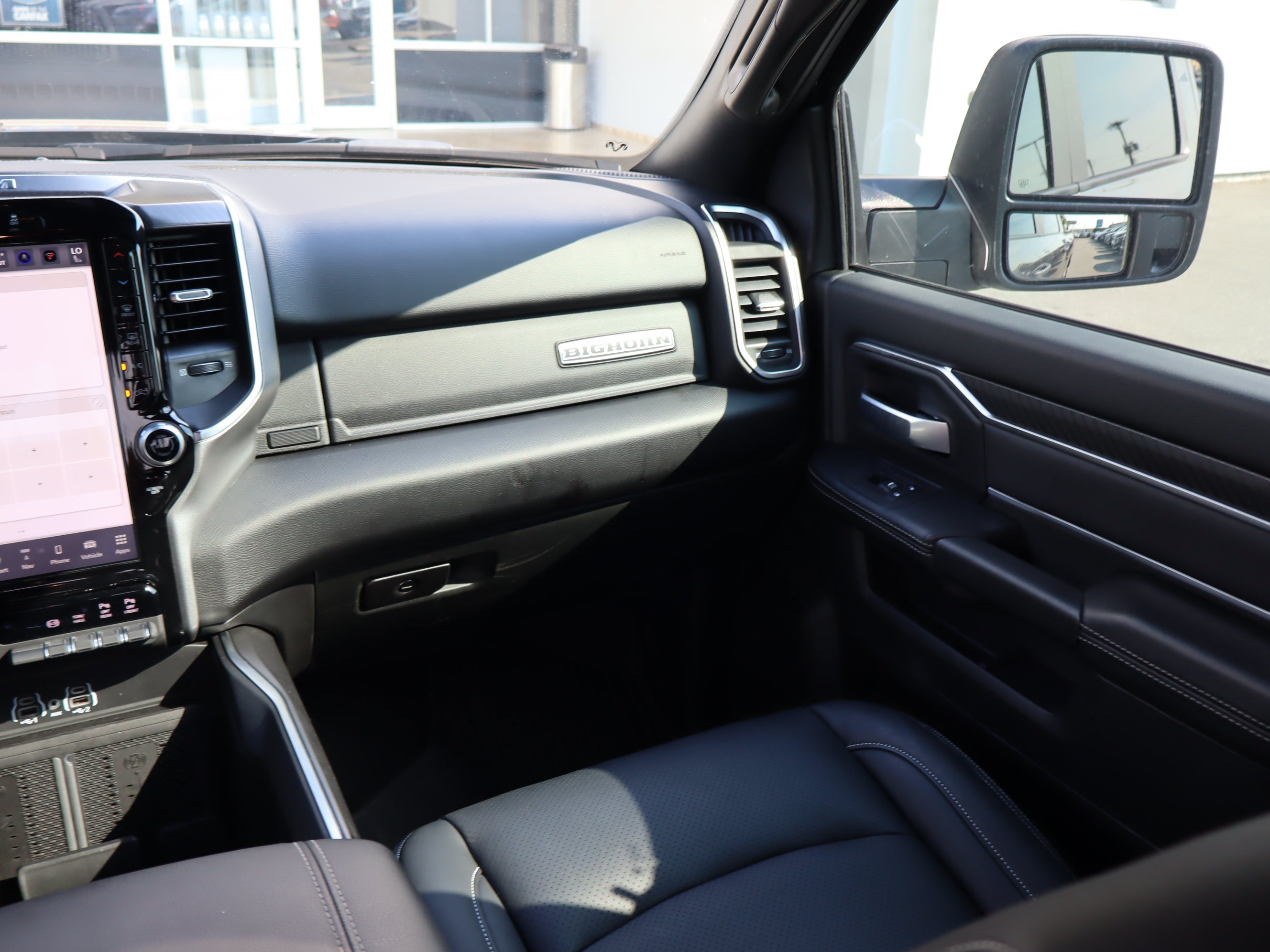 Used 2025 RAM 3500 Big Horn AWD/4WD image 18