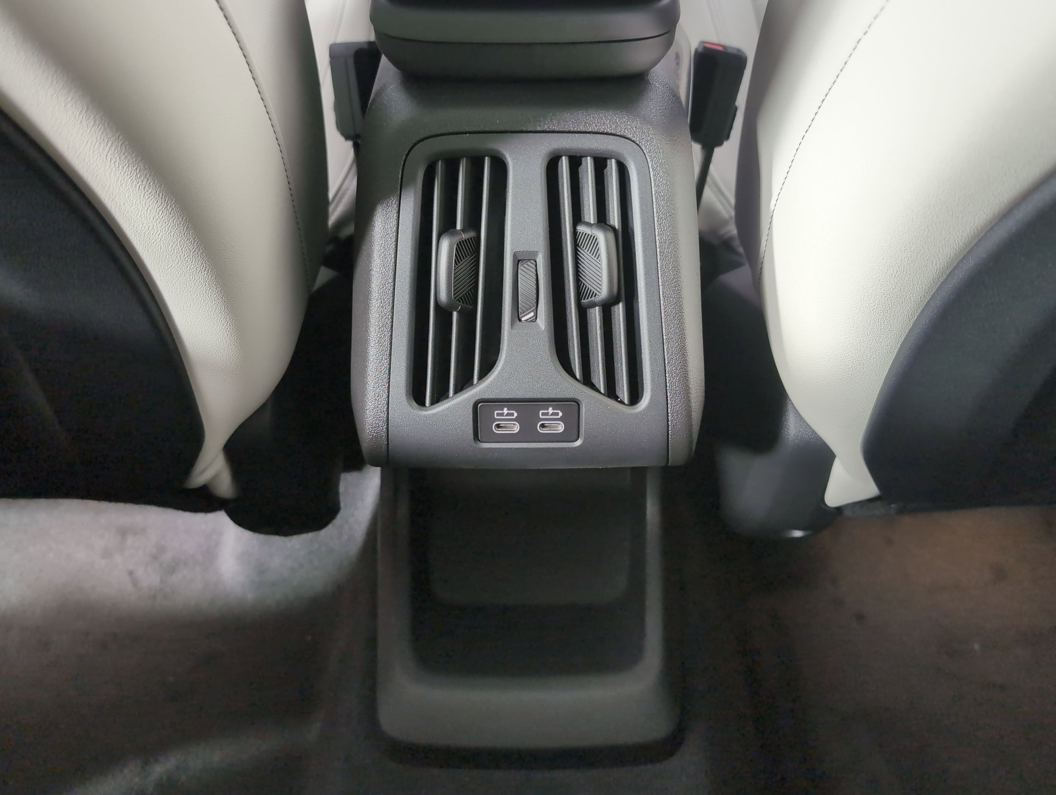 Used 2026 BMW X1 xDrive28i w/ Technology Package image 29