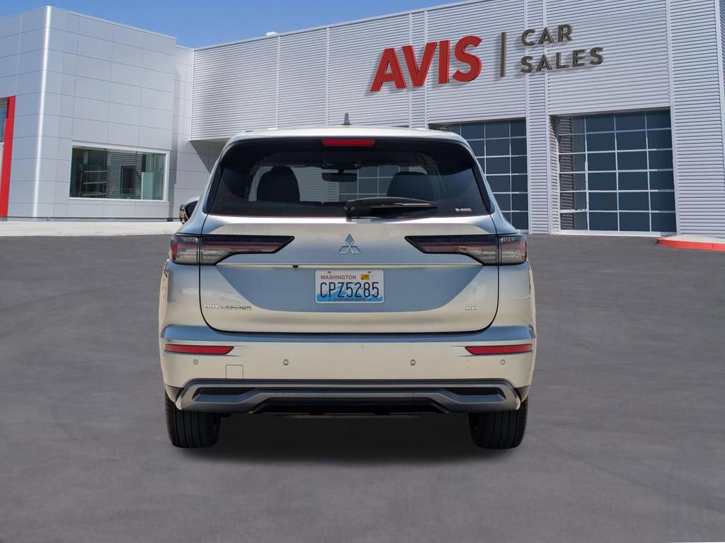Used 2025 Mitsubishi Outlander SE AWD/4WD image 7
