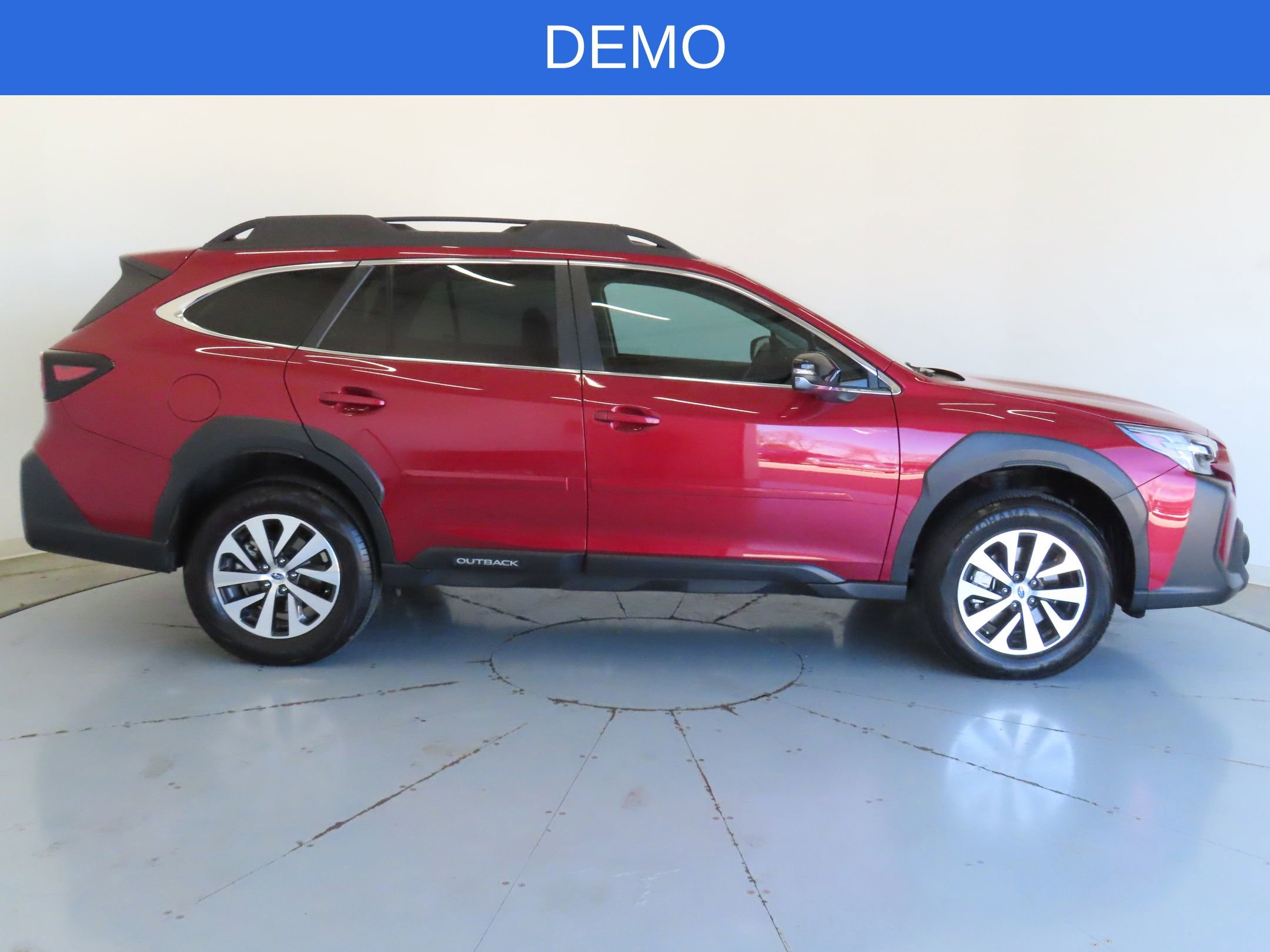 Certified 2025 Subaru Outback Premium AWD/4WD image 2