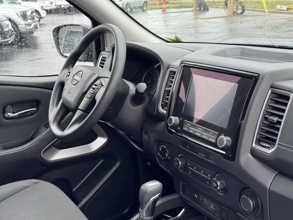 Used 2022 Nissan Frontier SV w/ Technology Package image 24