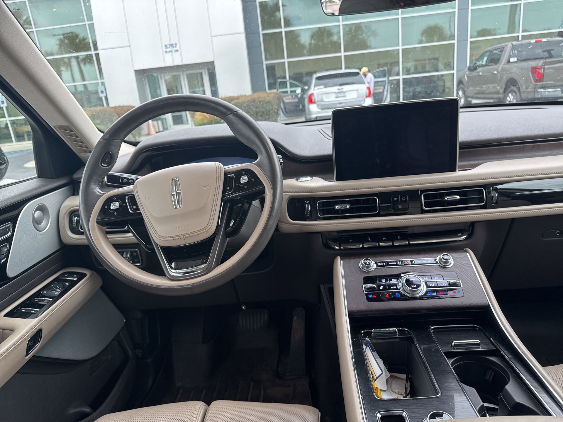 Used 2021 Lincoln Aviator Reserve w/ Equipment Group 202A image 13