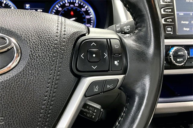 Used 2017 Toyota Highlander Limited w/ Protection Package #3 image 14