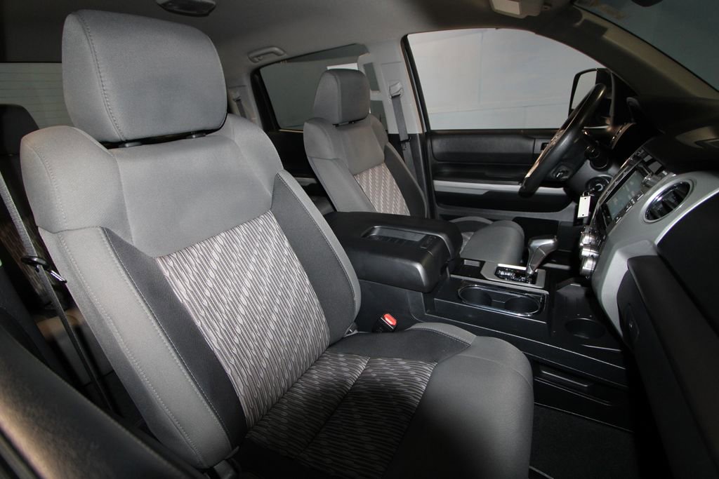 Used 2018 Toyota Tundra SR5 image 23