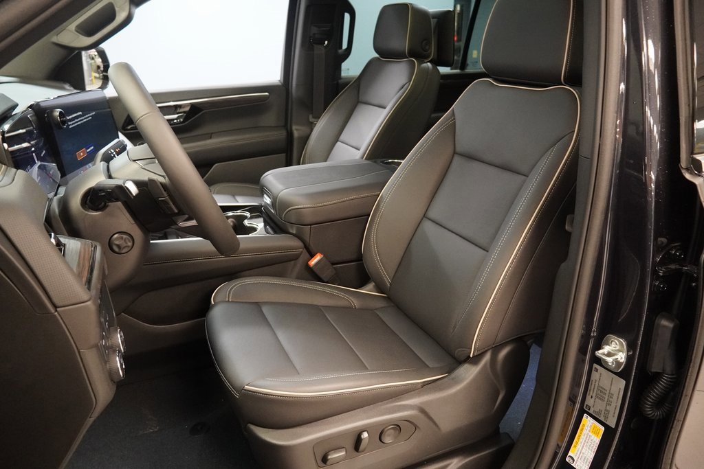 New 2025 Chevrolet Suburban Premier image 4