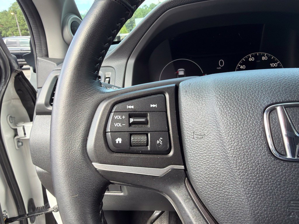 Certified 2025 Honda Ridgeline RTL image 17