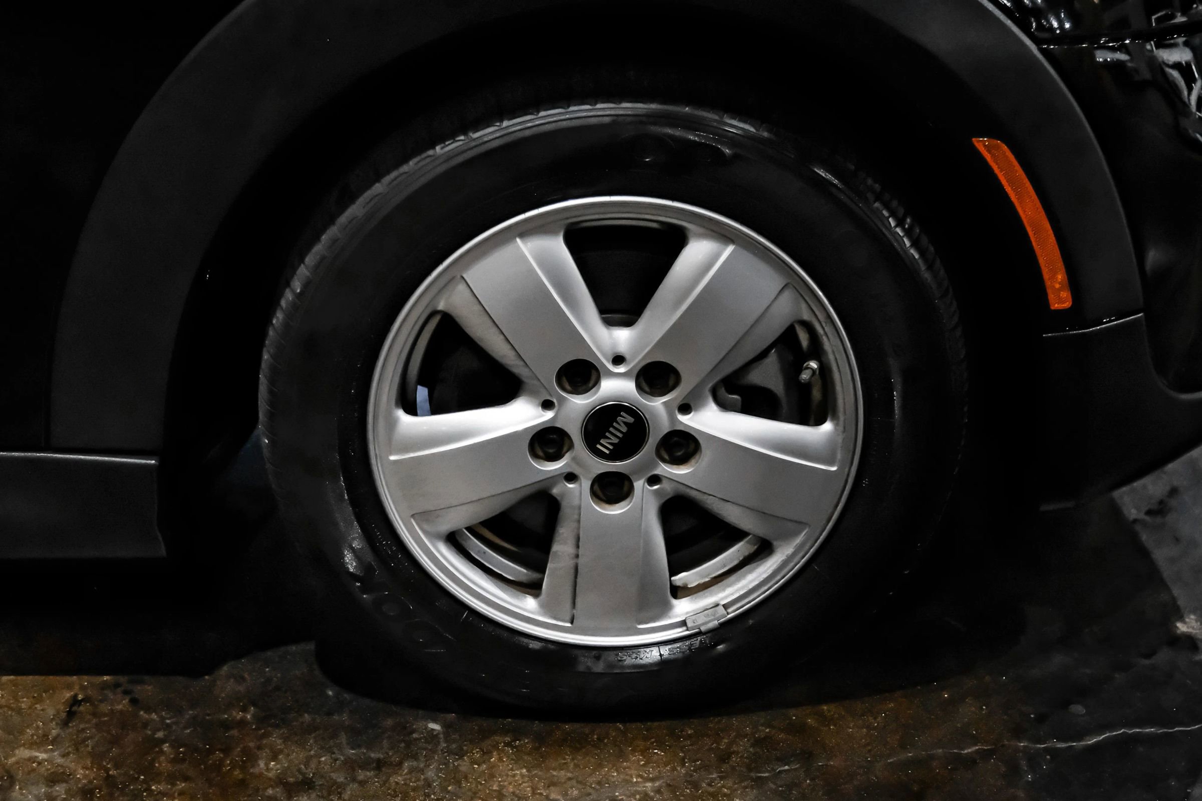 Used 2021 MINI Cooper 2-Door Hardtop FWD image 41