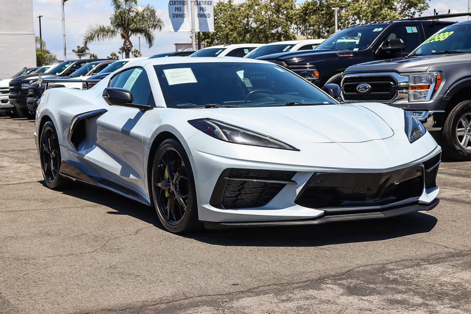 Used 2020 Chevrolet Corvette Stingray Preferred Cpe w/ 2LT Preferred Equipment Group RWD image 3