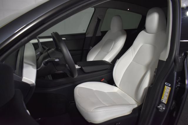 Used 2023 Tesla Model Y Long Range image 9