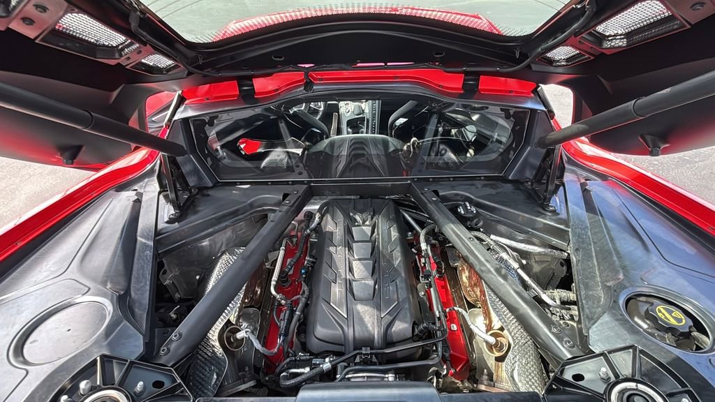 Used 2025 Chevrolet Corvette Stingray Premium Cpe w/ 3LT image 27