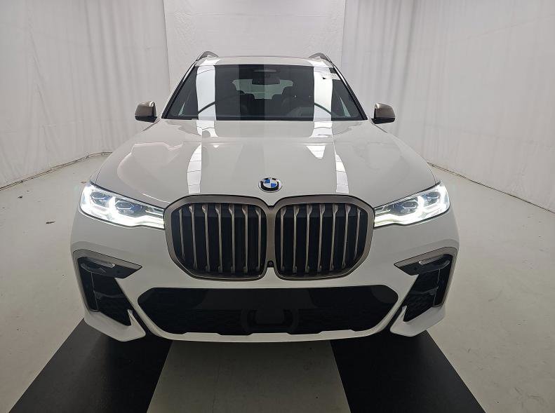 Used 2022 BMW X7 M50i w/ Dynamic Handling Package AWD/4WD image 2