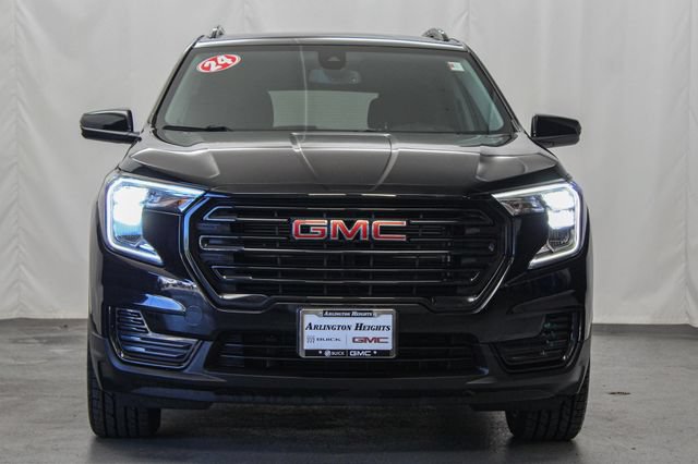 Used 2024 GMC Terrain SLE w/ Driver Convenience Package AWD/4WD image 4