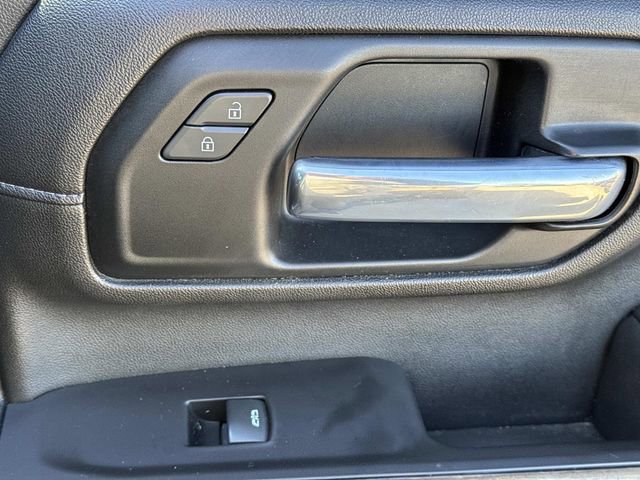 Used 2020 Chevrolet Silverado 2500 High Country w/ Technology Package image 18