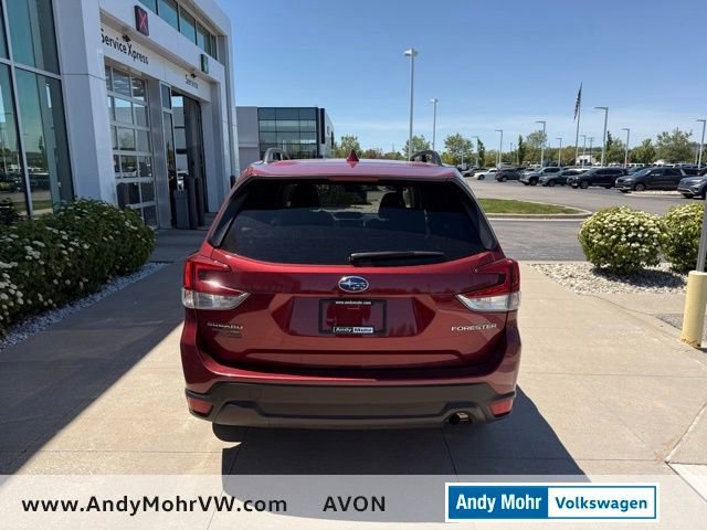 Used 2019 Subaru Forester Premium w/ All-Weather Package AWD/4WD image 9