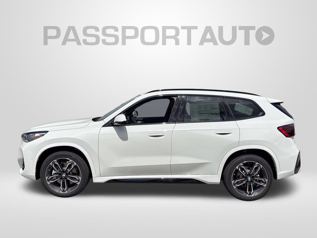 New 2026 BMW X1 xDrive28i w/ Technology Package AWD/4WD image 3