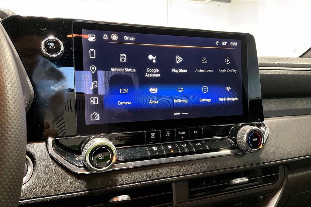 Used 2025 Chevrolet Colorado W/T image 8