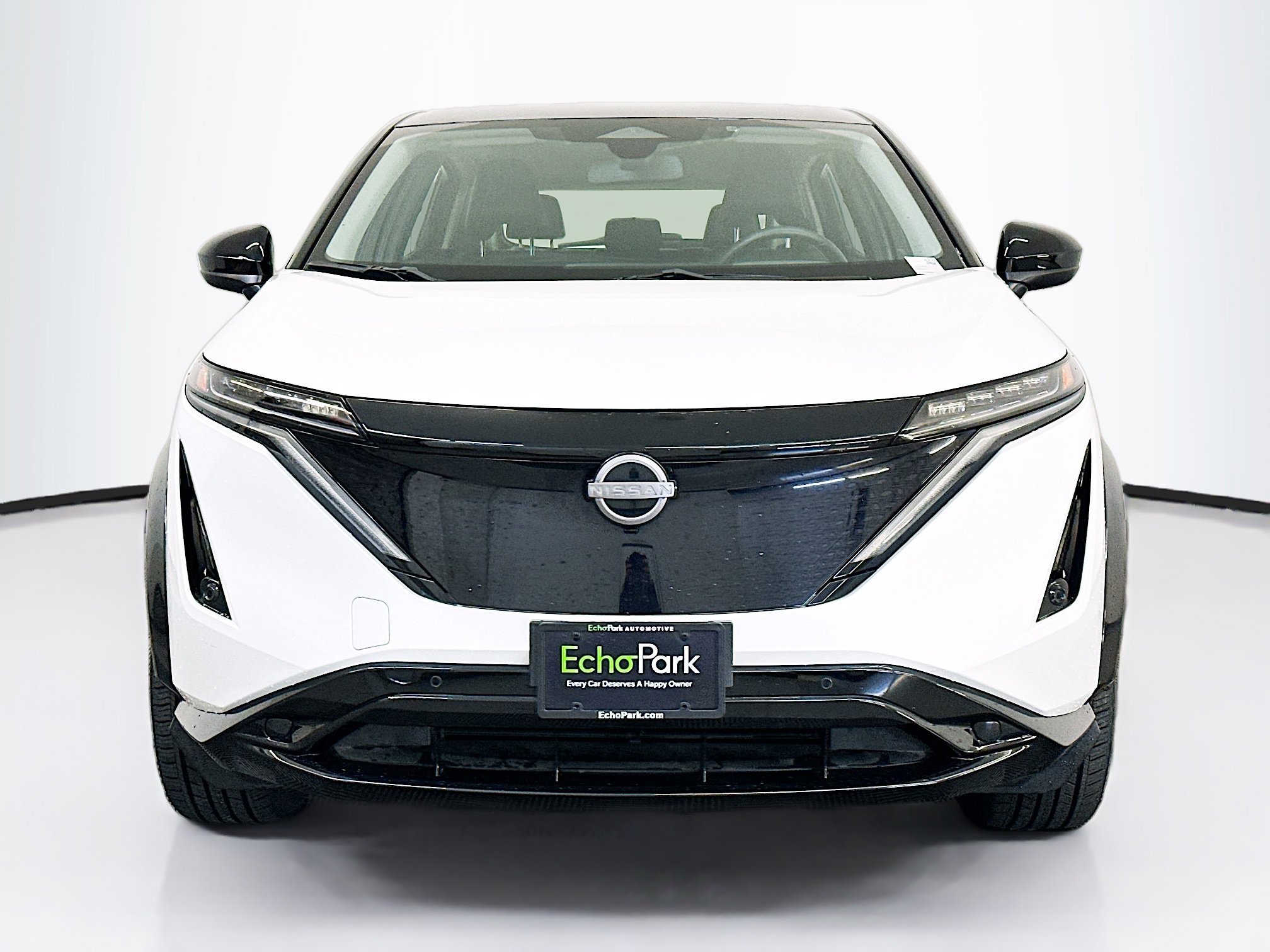Used 2024 Nissan Ariya AWD image 2