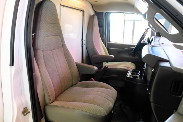 Used 2021 Chevrolet Express 3500 w/ Power Convenience Package RWD image 26