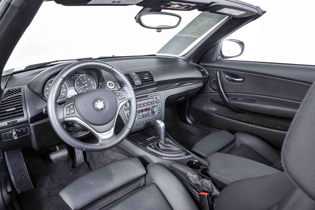 Used 2013 BMW 128i Convertible RWD image 5