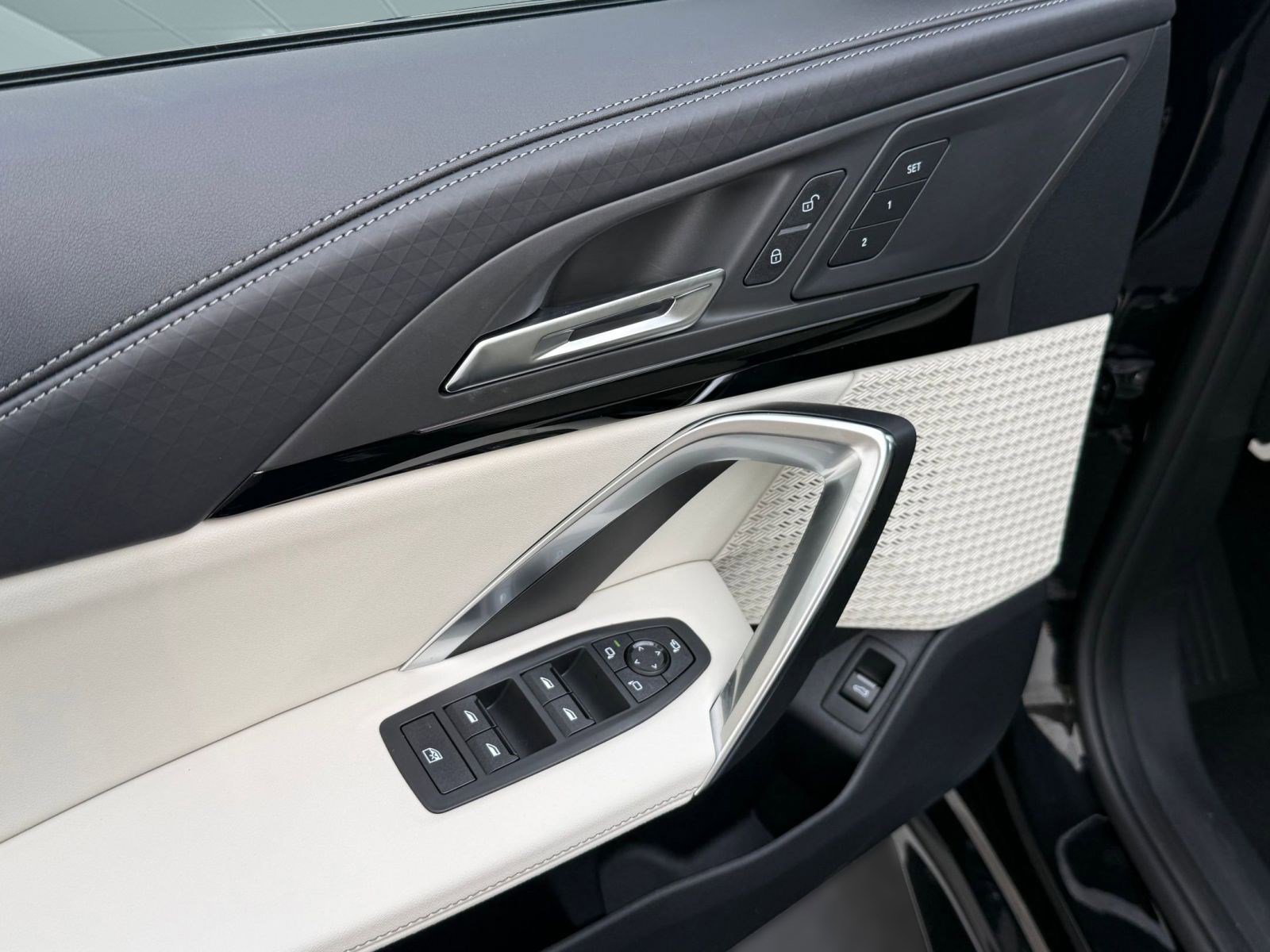 New 2026 BMW X2 xDrive28i w/ M Sport Package image 20