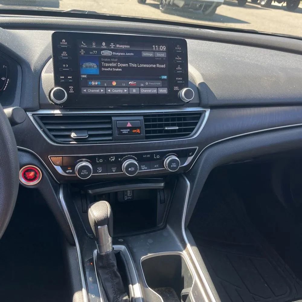 Used 2019 Honda Accord EX image 11