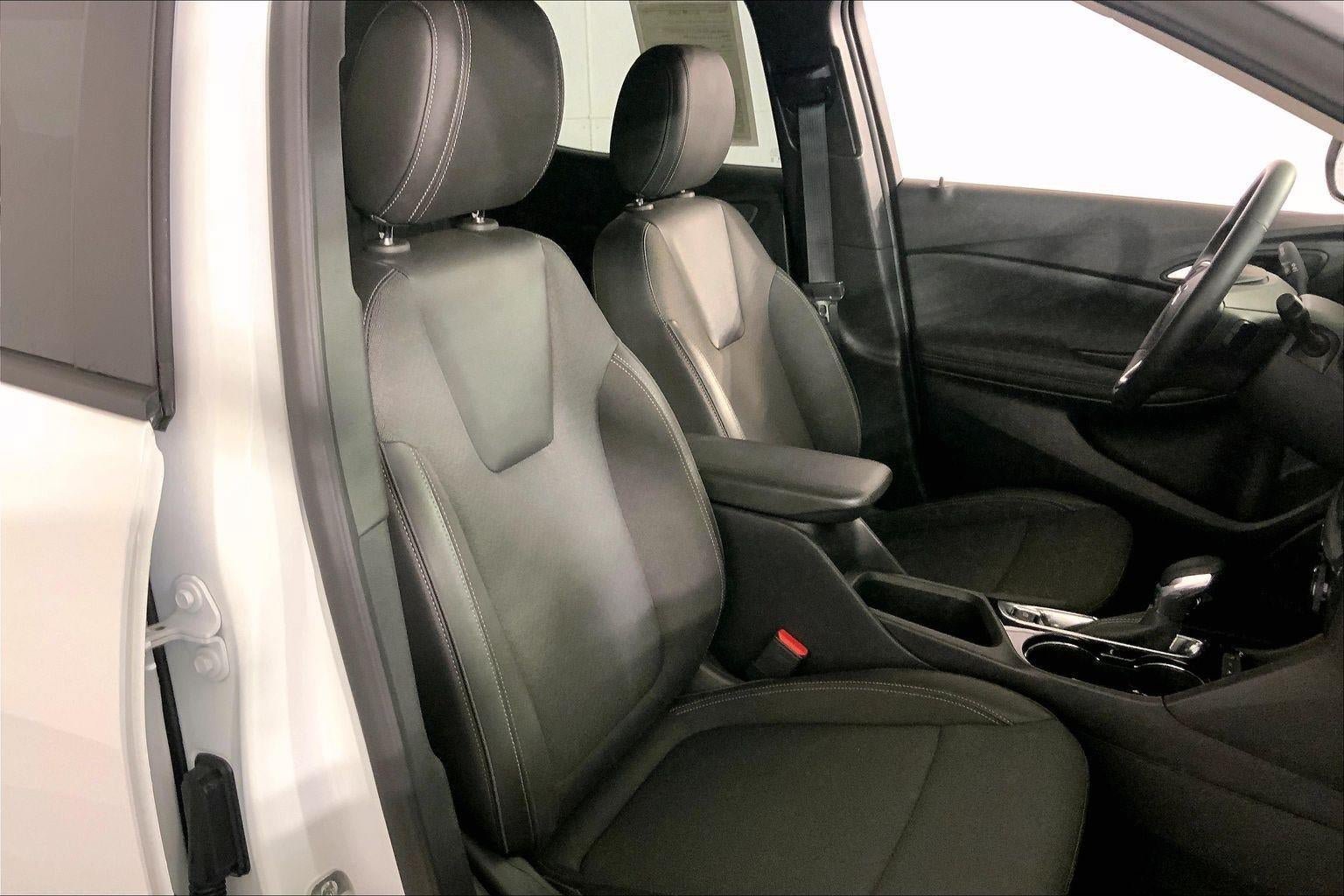 Used 2025 Buick Encore GX Preferred AWD/4WD image 8