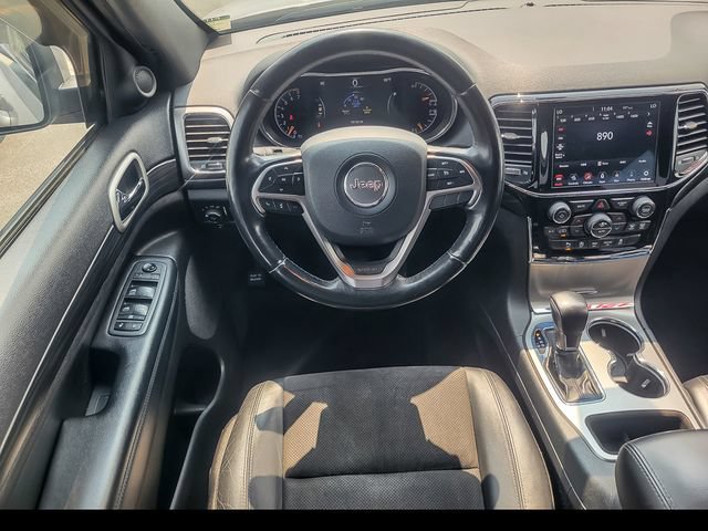 Used 2020 Jeep Grand Cherokee Altitude AWD/4WD image 17