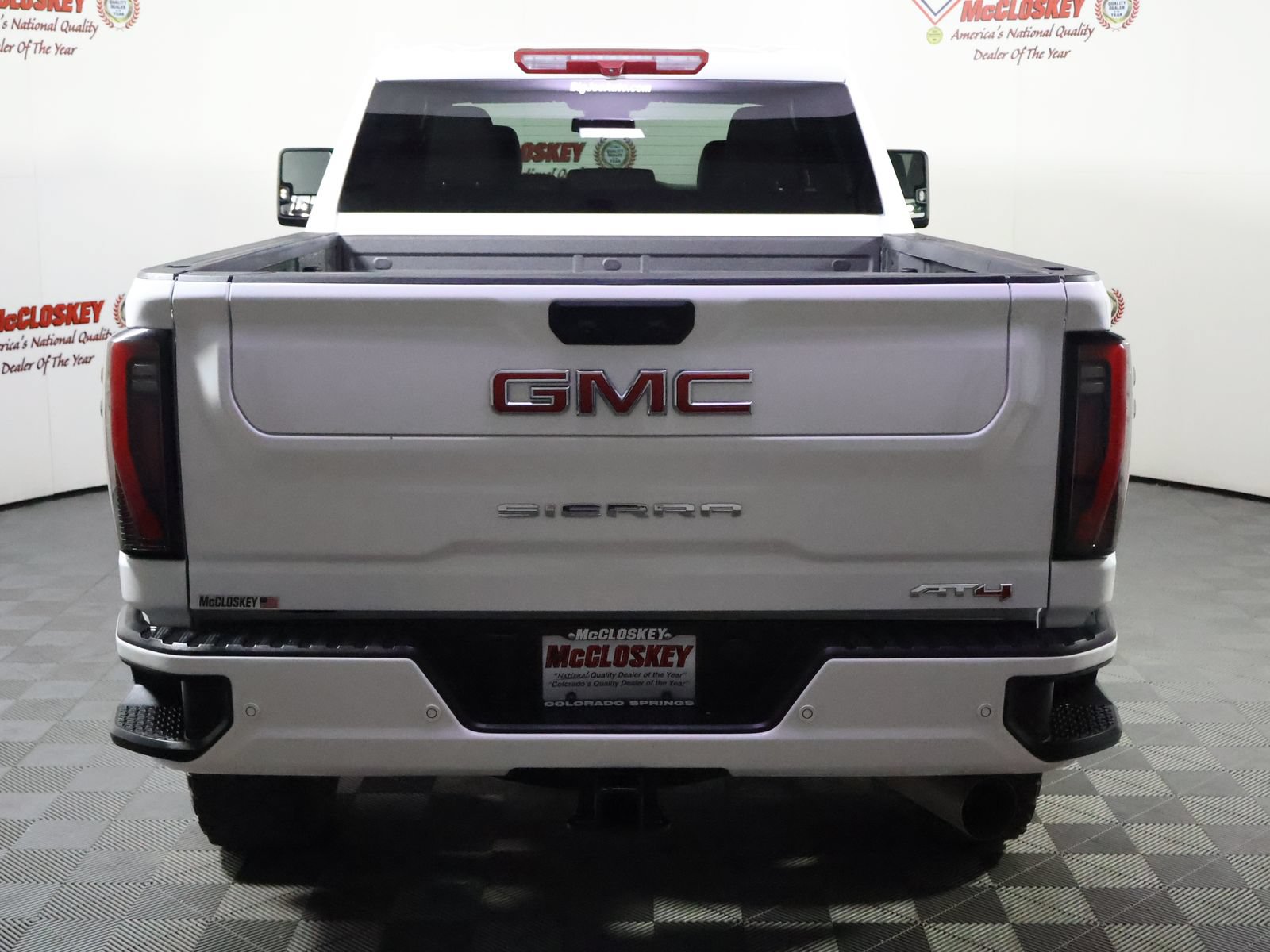 Used 2025 GMC Sierra 2500 AT4 AWD/4WD image 10
