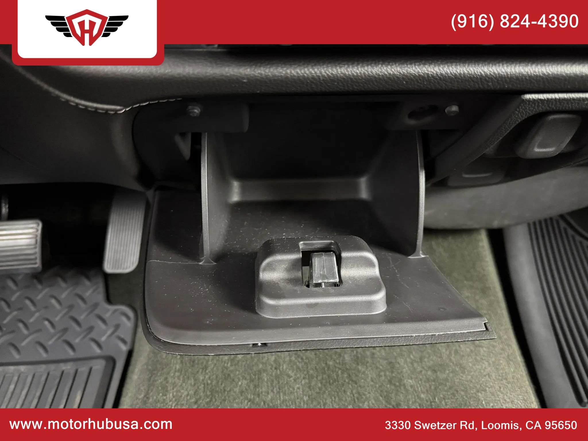 Used 2014 GMC Sierra 1500 SLT w/ SLT Preferred Package image 32