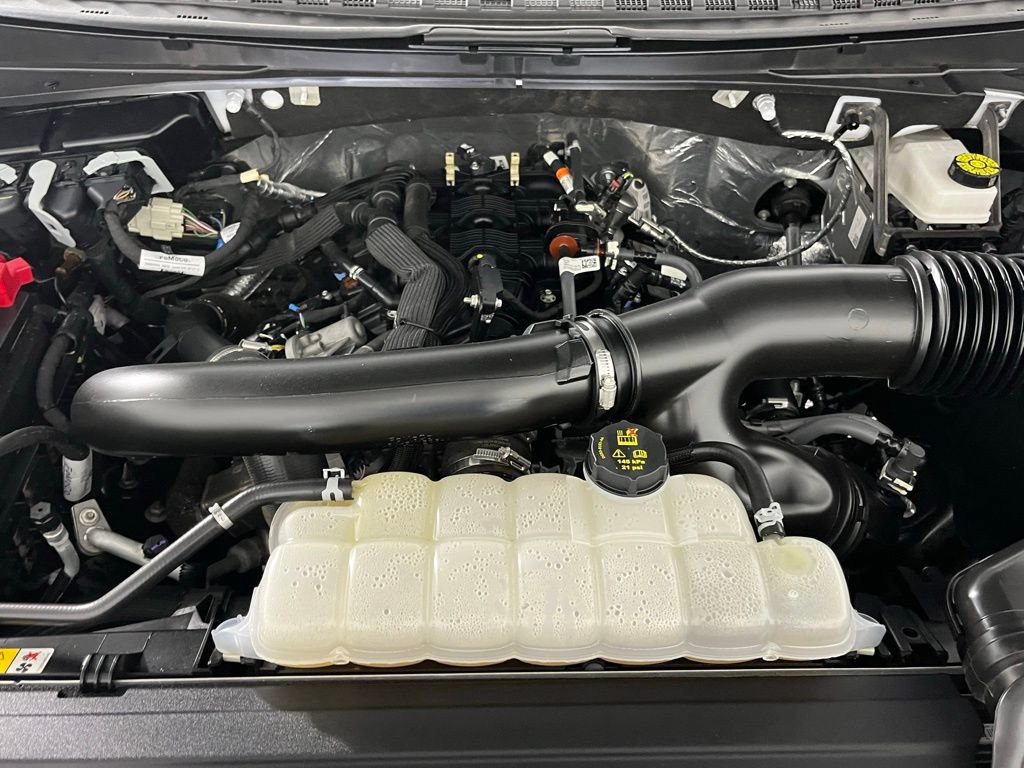 Used 2025 Ford Expedition Active image 31