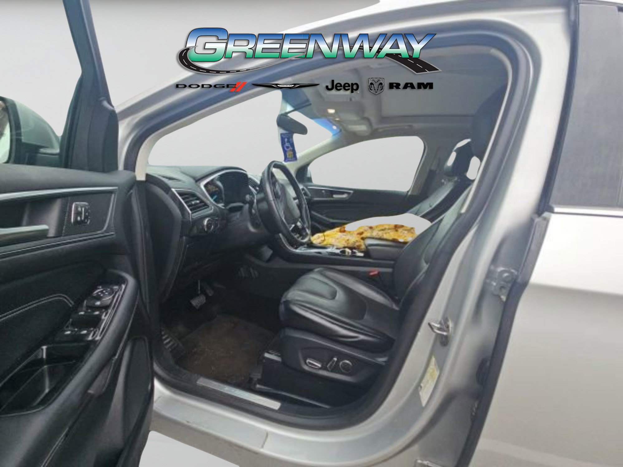 Used 2018 Ford Edge Titanium w/ Equipment Group 301A FWD image 12