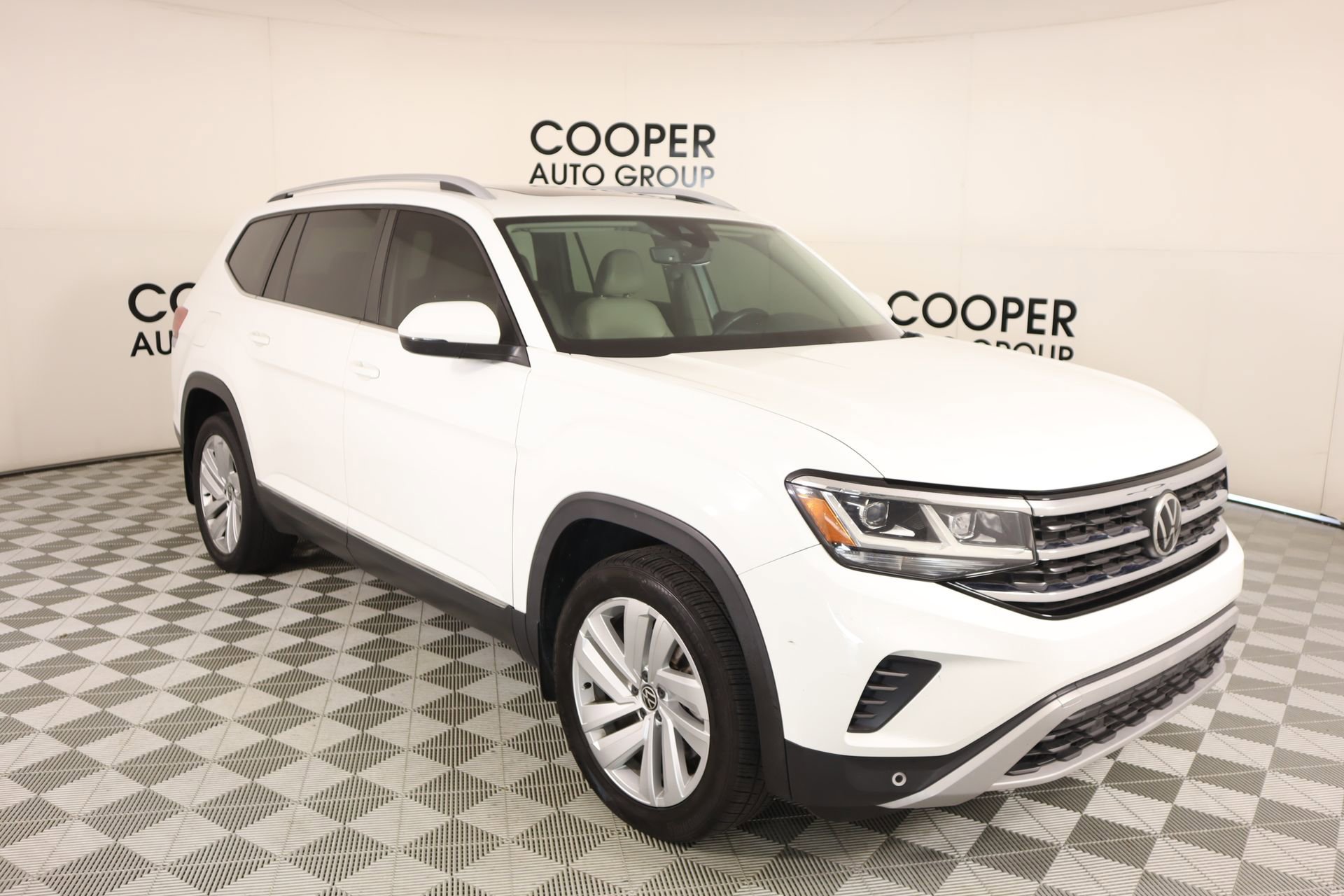 Used 2021 Volkswagen Atlas SEL image 1