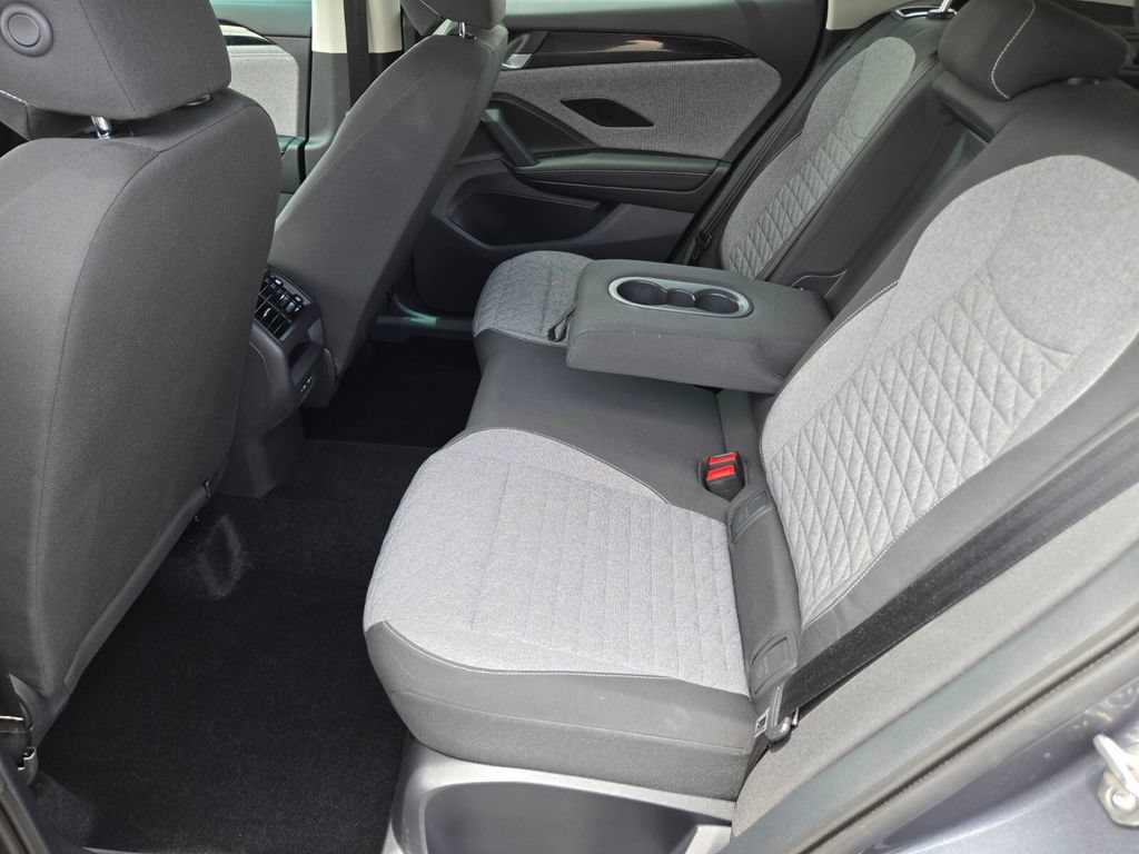 Certified 2025 Volkswagen Tiguan S FWD image 9