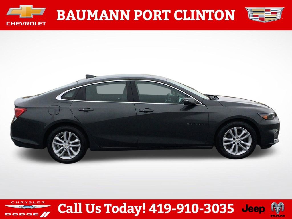 Used 2018 Chevrolet Malibu LT w/ Driver Confidence Package FWD image 4