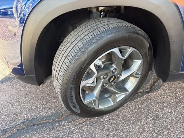 Used 2024 Chevrolet Trax LT w/ LT Convenience Package image 15