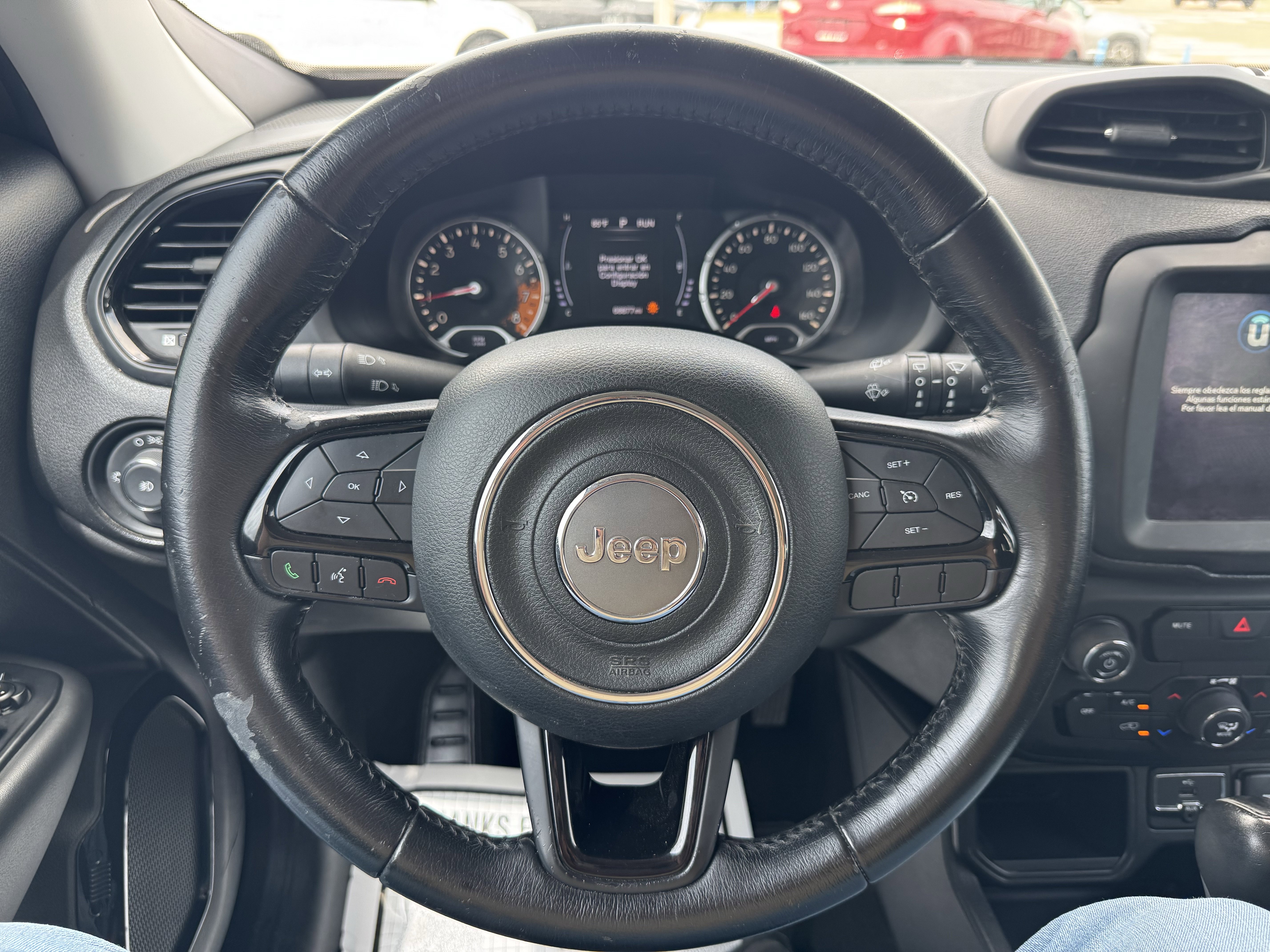 Used 2018 Jeep Renegade Altitude FWD image 13